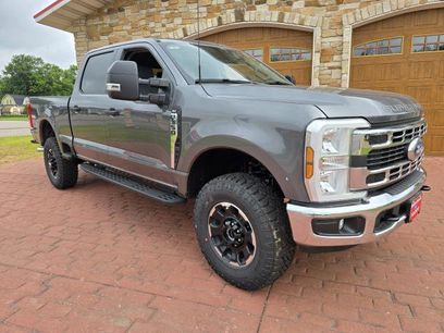New 2025 Ford F350 XLT w/ Tremor Off-Road Package