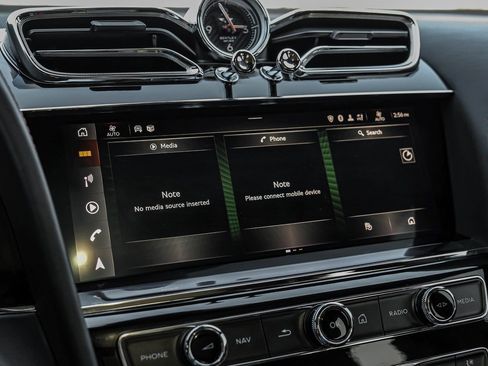 Used 2021 Bentley Bentayga Speed image 36