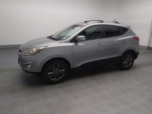 Used 2015 Hyundai Tucson SE FWD image 2