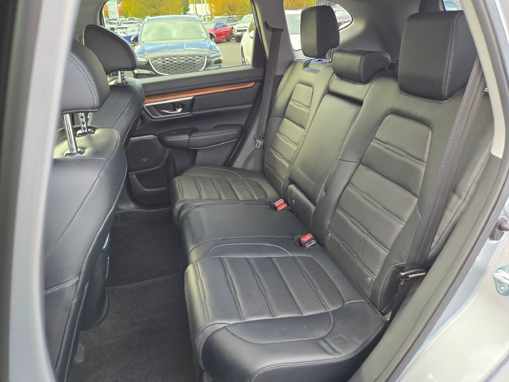 Used 2019 Honda CR-V Touring image 18