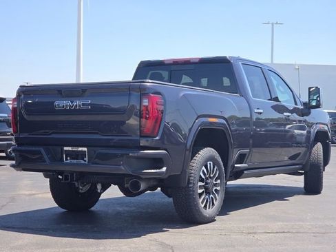 New 2026 GMC Sierra 2500 Denali Ultimate w/ LPO, Black Badging Package AWD/4WD image 27