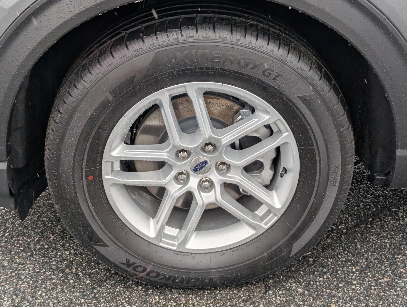 New 2027 Ford Explorer Active w/ Active Comfort Package RWD image 13