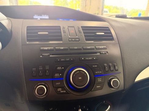 Used 2013 MAZDA MAZDA3 i Sport FWD image 12