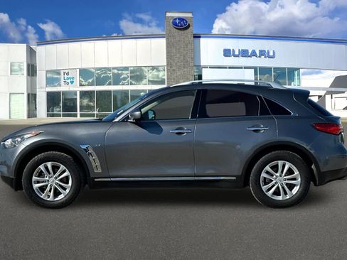 Used 2017 INFINITI QX70 w/ Premium Package image 9