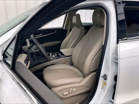Used 2022 Lincoln Nautilus Reserve w/ Equipment Group 201A AWD/4WD image 8
