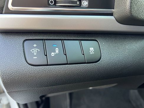 Used 2018 Hyundai Elantra SEL image 22