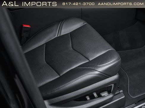 Used 2019 Cadillac Escalade Luxury image 61