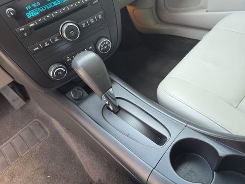 Used 2006 Chevrolet Monte Carlo SS w/ Convenience Package FWD image 20