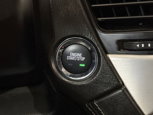 Used 2020 GMC Yukon SLT image 46