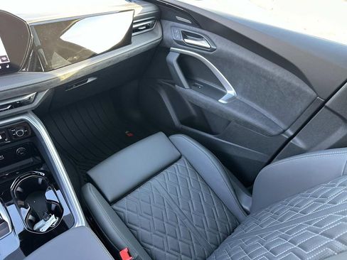 New 2025 Audi SQ5 Premium Plus image 29