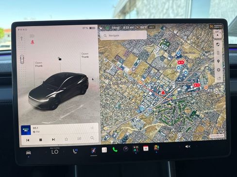 Used 2026 Tesla Model Y 2WD image 13