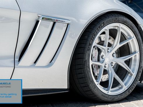 Used 2010 Chevrolet Corvette Grand Sport w/ Preferred Equipment Group RWD image 10