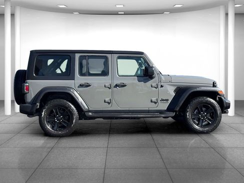 Used 2021 Jeep Wrangler Unlimited Sport AWD/4WD image 8