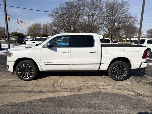 Used 2025 RAM 1500 Limited AWD/4WD image 5