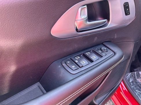 New 2026 Chrysler Pacifica Limited AWD/4WD image 32