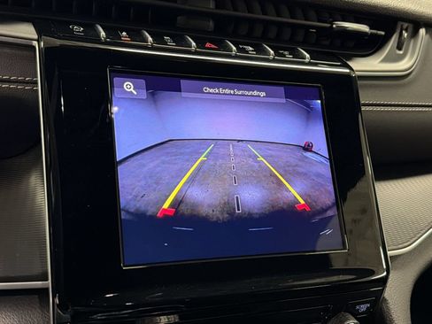 Used 2025 Jeep Grand Cherokee Laredo RWD image 20