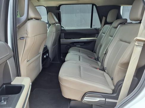 Used 2021 Ford Expedition XLT RWD image 11