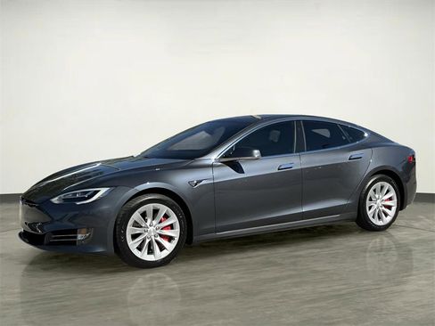 Used 2018 Tesla Model S 75D image 3