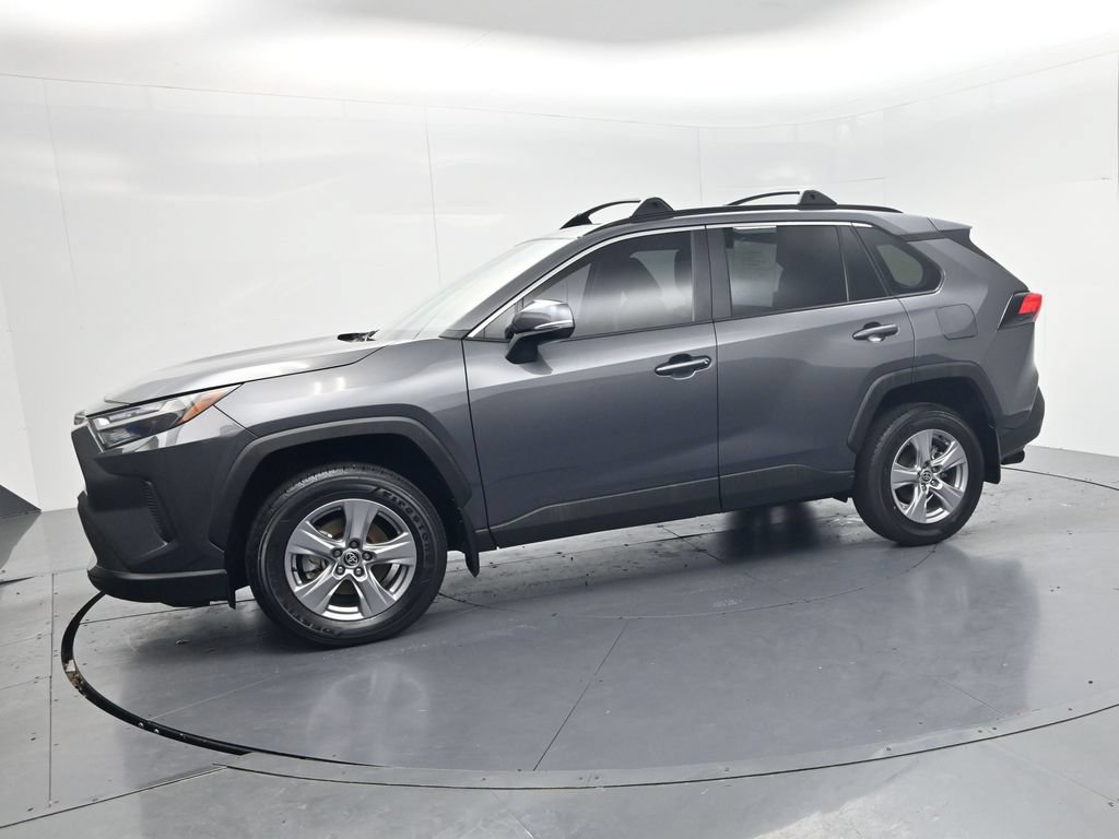 Used 2025 Toyota RAV4 XLE w/ Convenience Package FWD image 4