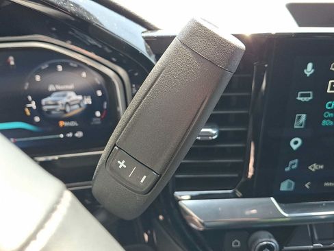 Used 2026 Chevrolet Silverado 1500 RST AWD/4WD image 15