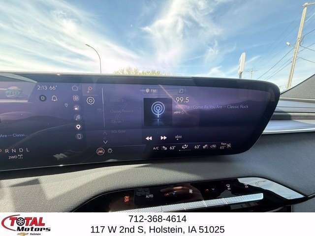 Used 2025 Buick Enclave Preferred AWD/4WD image 26
