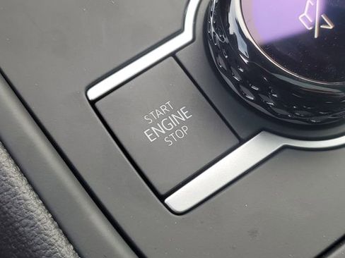 New 2026 Volkswagen Tiguan SE R-Line image 31