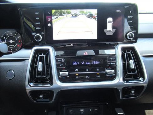 Used 2023 Kia Sorento SX FWD image 29