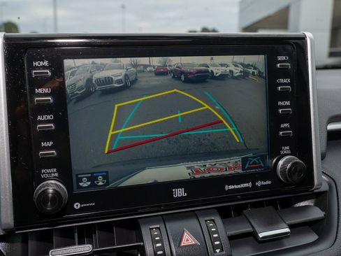 Used 2019 Toyota RAV4 XLE Premium image 16