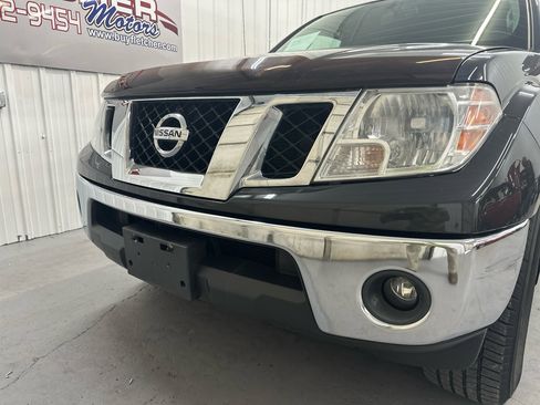 Used 2013 Nissan Frontier SL image 6