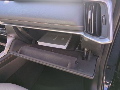 Certified 2024 MAZDA CX-90 Plug-In Hybrid w/ Preferred image 32