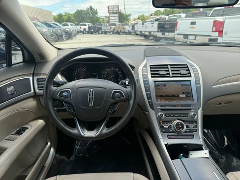 Used 2017 Lincoln MKZ Select FWD image 12