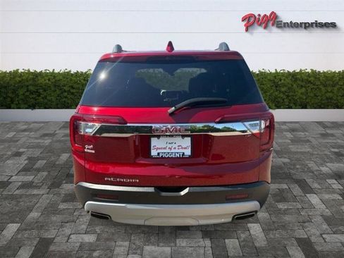Used 2023 GMC Acadia SLE w/ Driver Convenience Package FWD image 13