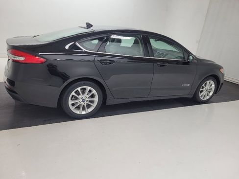 Used 2019 Ford Fusion SE FWD image 10