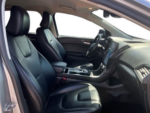 Used 2022 Ford Edge Titanium AWD/4WD image 15