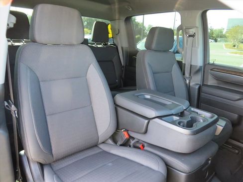 Used 2025 GMC Sierra 1500 Elevation image 11