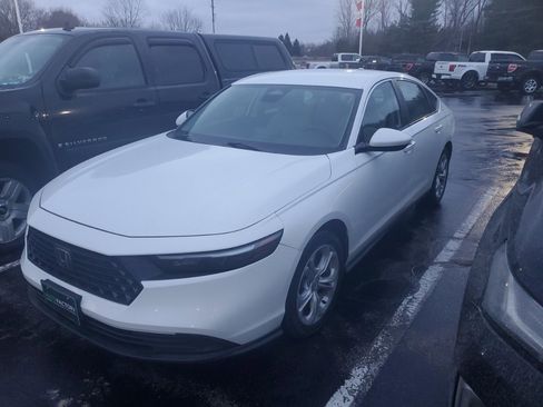 Used 2023 Honda Accord LX image 4