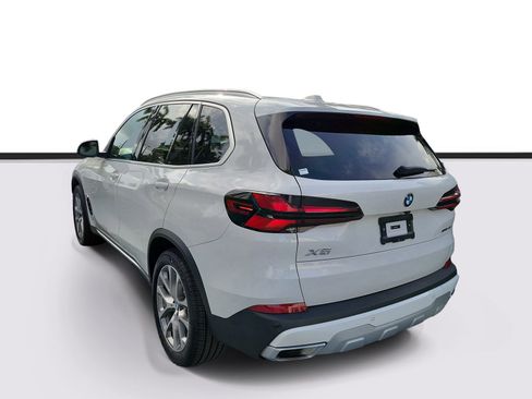 Certified 2024 BMW X5 sDrive40i w/ Parking Assistance Package RWD image 3