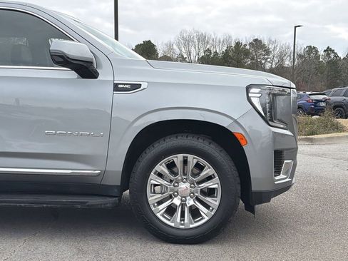 Used 2023 GMC Yukon Denali image 9