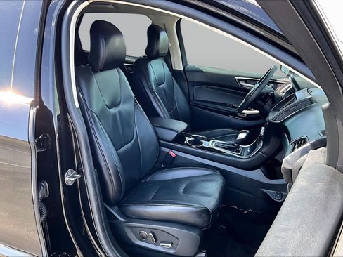 Used 2018 Ford Edge Titanium FWD image 7