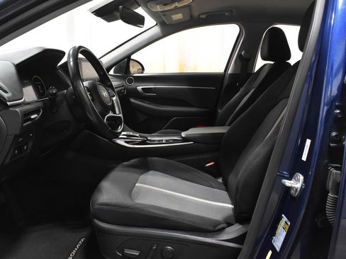 Used 2020 Hyundai Sonata SEL w/ Convenience Package FWD image 3