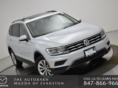 Used 2019 Volkswagen Tiguan SE w/ Panoramic Sunroof Package image 2