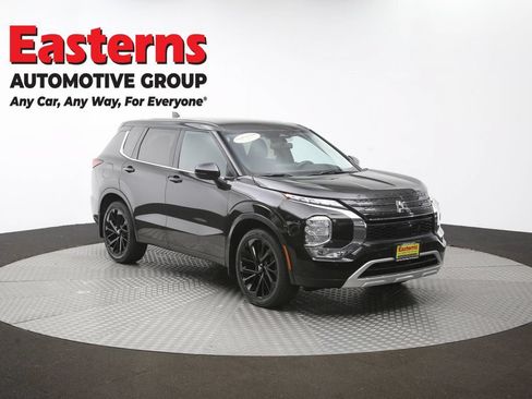 Used 2024 Mitsubishi Outlander SE AWD/4WD image 49