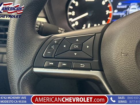 Used 2025 Nissan Altima 2.5 SV FWD image 31