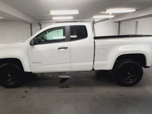 Used 2018 Chevrolet Colorado W/T w/ WT Convenience Package RWD image 5