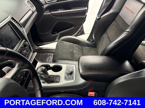 Used 2018 Jeep Grand Cherokee Trailhawk AWD/4WD image 19
