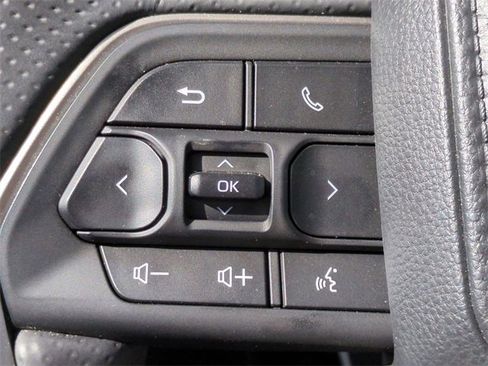 Used 2025 Toyota 4Runner TRD Off-Road Premium image 24