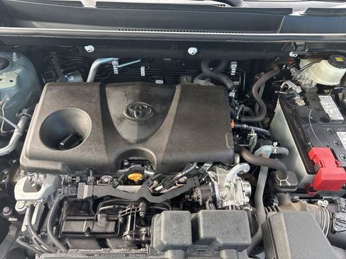 Used 2022 Toyota RAV4 XLE Premium AWD/4WD image 25
