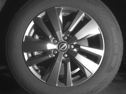 Used 2025 Nissan Pathfinder SV image 12