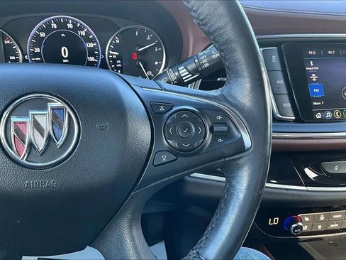 Used 2021 Buick Enclave Avenir w/ Avenir Technology Package AWD/4WD image 18
