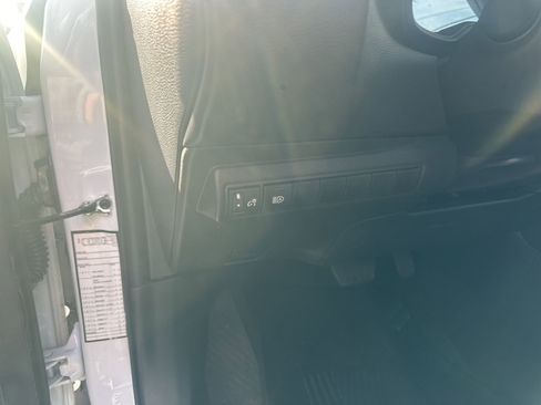 Used 2025 Toyota Corolla LE FWD image 20